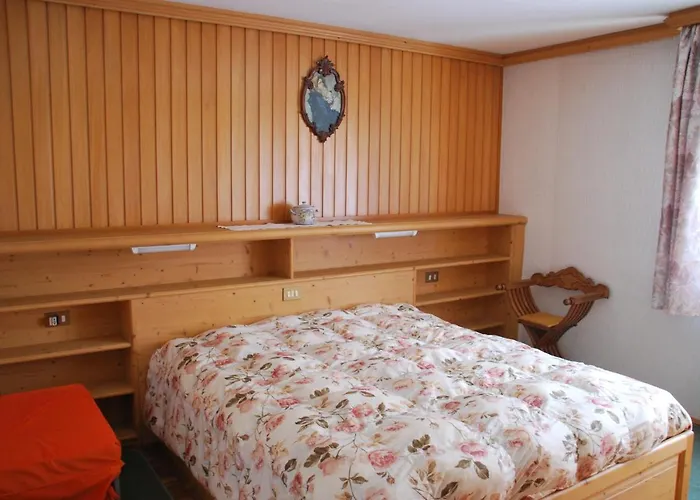 アパート Anna & Gino